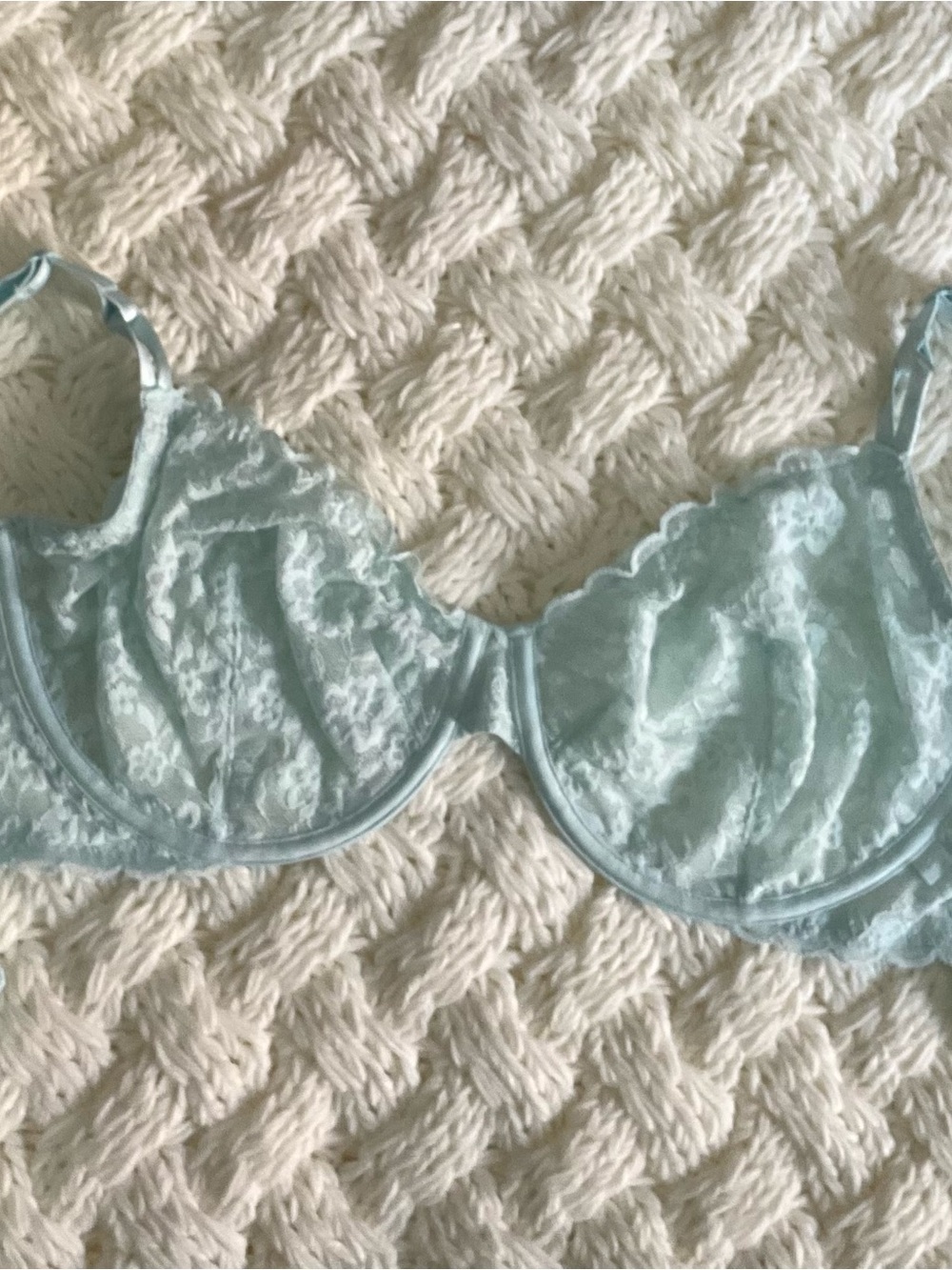 Victoria's Secret Pale Blue Lace Underwire Bra